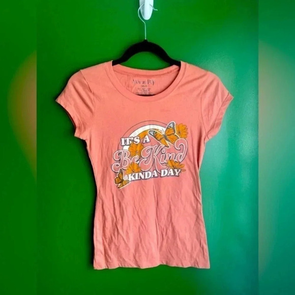 CLEARANCE!! Be Kind Tee Shirt Tshirt Size‎ XS NWOT Cute! - Picture 1 of 4